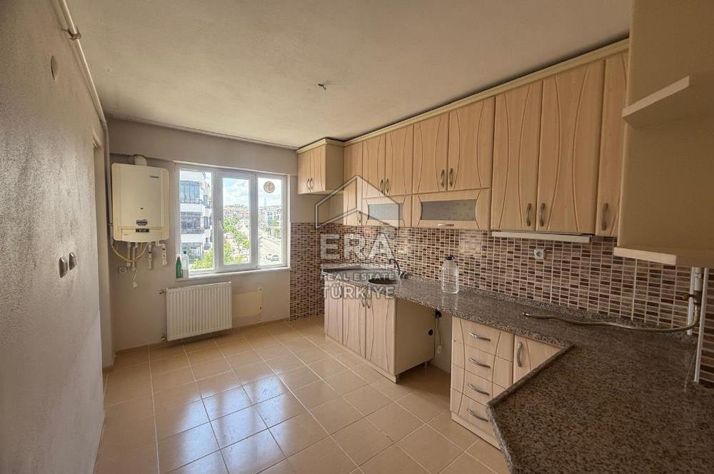 ERA PORT'TAN PLEVNE MAHALLESİNDE KİRALIK 3+1 DAİRE