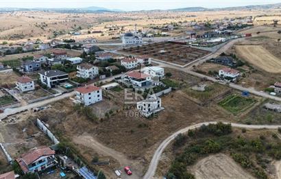 ERA PORT GÜVENCESİYLE NAİPLİ MAHALLESİNDE 685 M2 NA TAMAM VİLLA