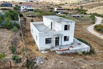 ERA PORT GÜVENCESİYLE NAİPLİ MAHALLESİNDE 685 M2 NA TAMAM VİLLA - 2 - 15572