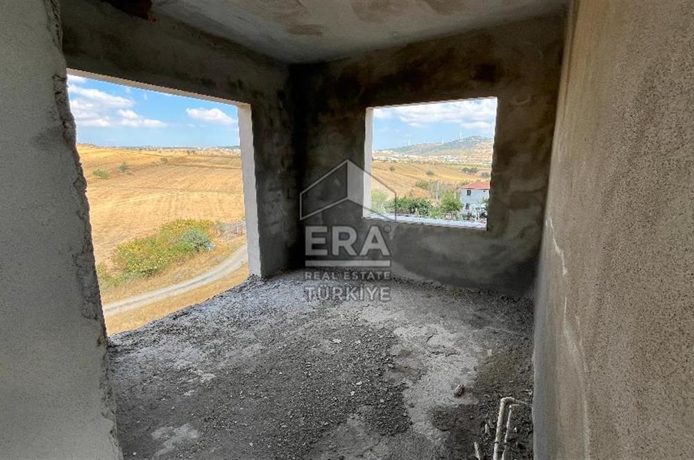 ERA PORT GÜVENCESİYLE NAİPLİ MAHALLESİNDE 685 M2 NA TAMAM VİLLA