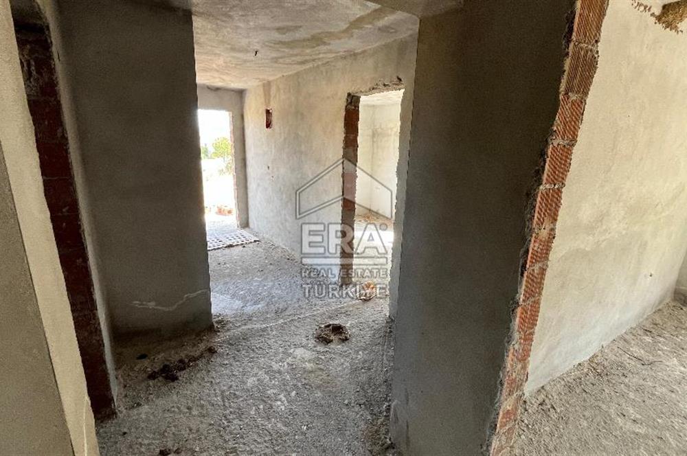 ERA PORT GÜVENCESİYLE NAİPLİ MAHALLESİNDE 685 M2 NA TAMAM VİLLA