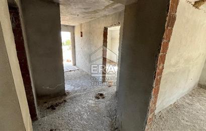 ERA PORT GÜVENCESİYLE NAİPLİ MAHALLESİNDE 685 M2 NA TAMAM VİLLA