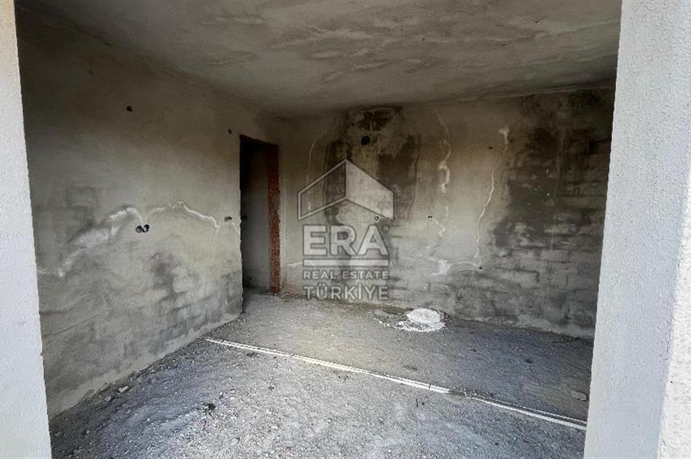 ERA PORT GÜVENCESİYLE NAİPLİ MAHALLESİNDE 685 M2 NA TAMAM VİLLA