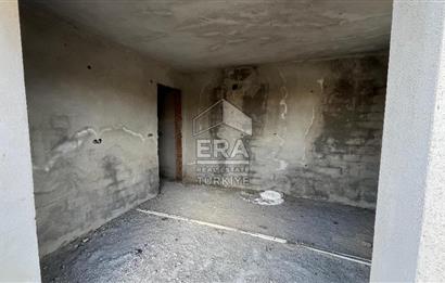 ERA PORT GÜVENCESİYLE NAİPLİ MAHALLESİNDE 685 M2 NA TAMAM VİLLA
