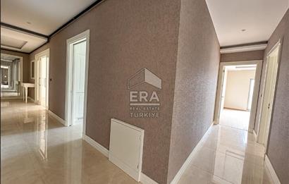 ERA PORT'TAN BAK YAPI PAŞA KONAKLARINDA 4+1 KİRALIK DAİRE