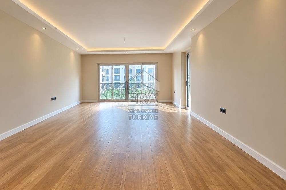 ERA PORT'TAN BAK YAPI PAŞA KONAKLARINDA 4+1 KİRALIK DAİRE