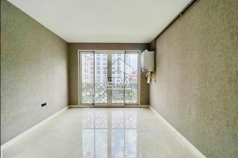 ERA PORT'TAN BAK YAPI PAŞA KONAKLARINDA 4+1 KİRALIK DAİRE