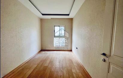 ERA PORT'TAN BAK YAPI PAŞA KONAKLARINDA 4+1 KİRALIK DAİRE