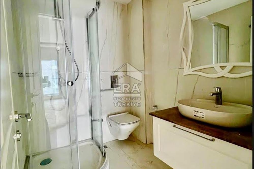 ERA PORT'TAN BAK YAPI PAŞA KONAKLARINDA 4+1 KİRALIK DAİRE