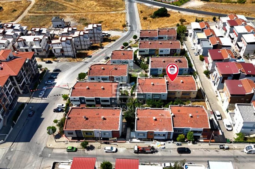 KUVAİ MİLLİYE MAH. MEVLANA SİTESİ'NDE NATAMAM 5+1 TRİPLEKS VİLLA