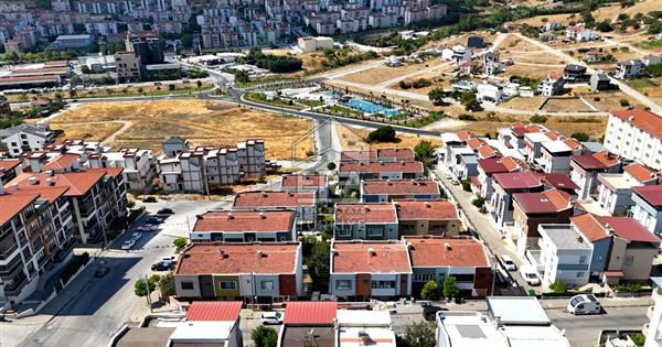KUVAİ MİLLİYE MAH. MEVLANA SİTESİ'NDE NATAMAM 5+1 TRİPLEKS VİLLA - 15581