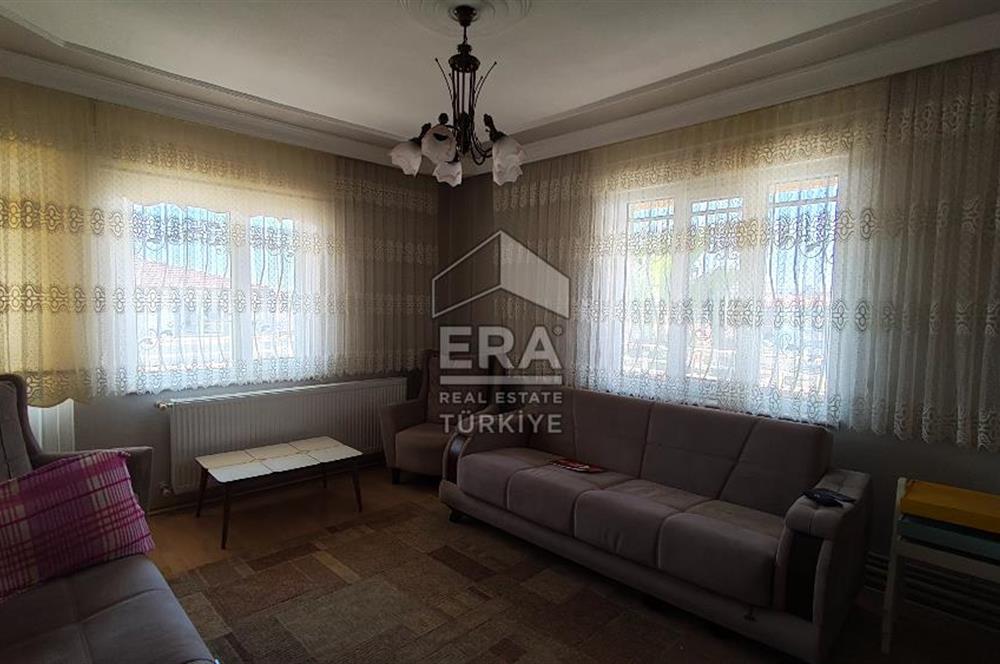 SEFAKÖY’DE FULL EŞYALI KİRALIK DAİRE 3+1
