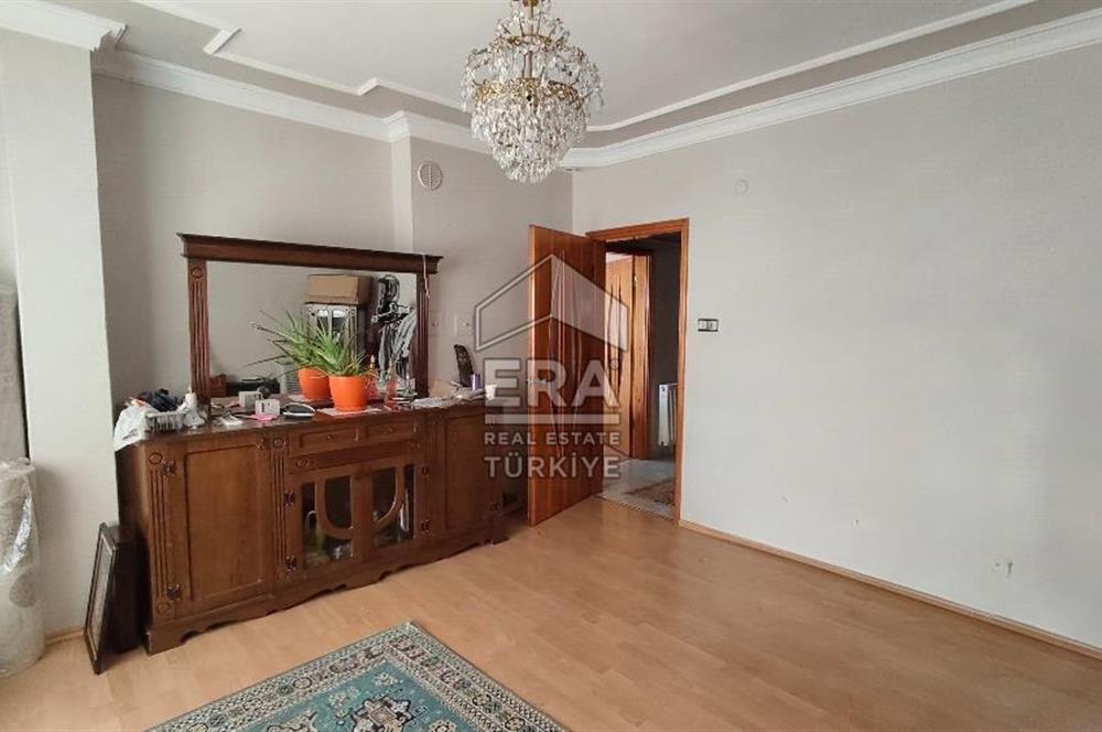 SEFAKÖY’DE FULL EŞYALI KİRALIK DAİRE 3+1