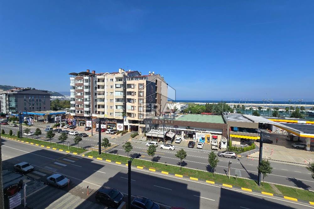 Beşirli Sahil Caddesinde Deniz Manzaralı Kiralık 2+1