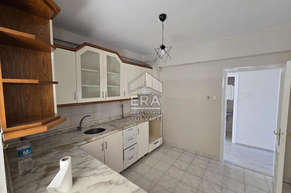 Beşirli Sahil Caddesinde Deniz Manzaralı Kiralık 2+1