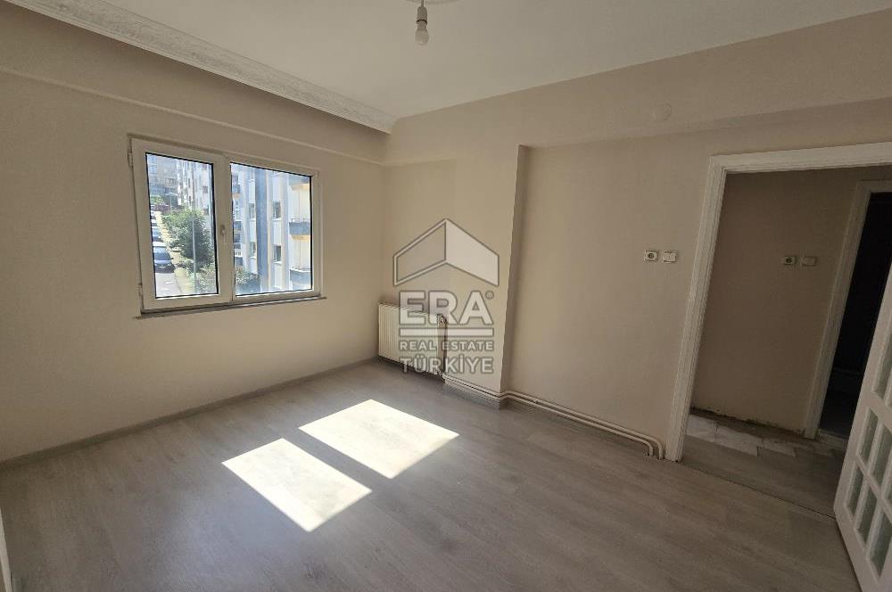 Beşirli Sahil Caddesinde Deniz Manzaralı Kiralık 2+1