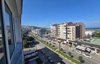 Beşirli Sahil Caddesinde Deniz Manzaralı 4+1 Dubleks
