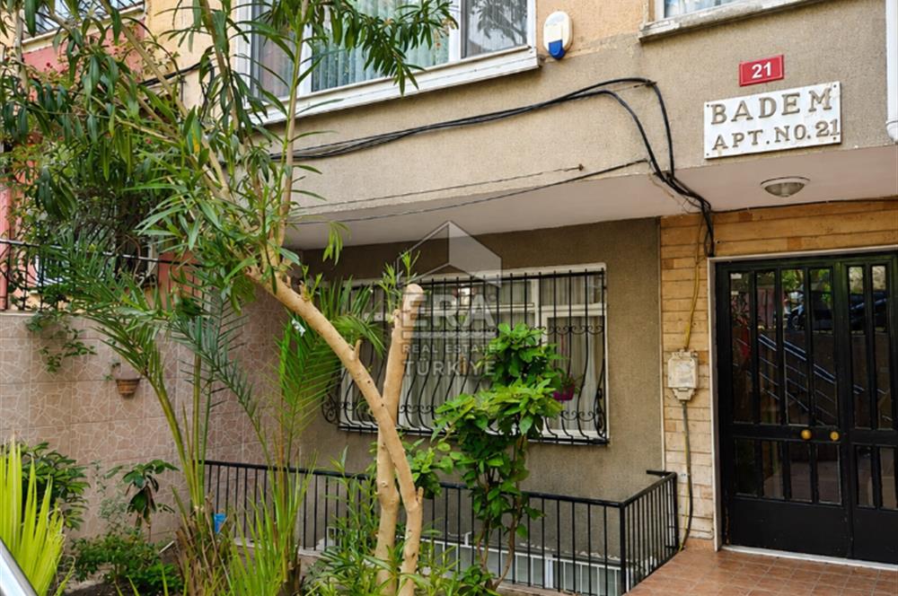 ACIBADEM'DE FERAH PLANLI, BALKONLU, MERKEZİ KONUMDA 2+1 SATILIK