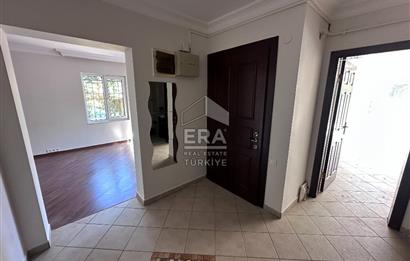Uskumruköy Arıköy'de Büyük Bahçeli, Bakımlı 4+2 İkiz Villa