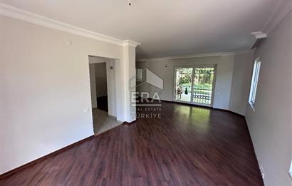 Uskumruköy Arıköy'de Büyük Bahçeli, Bakımlı 4+2 İkiz Villa