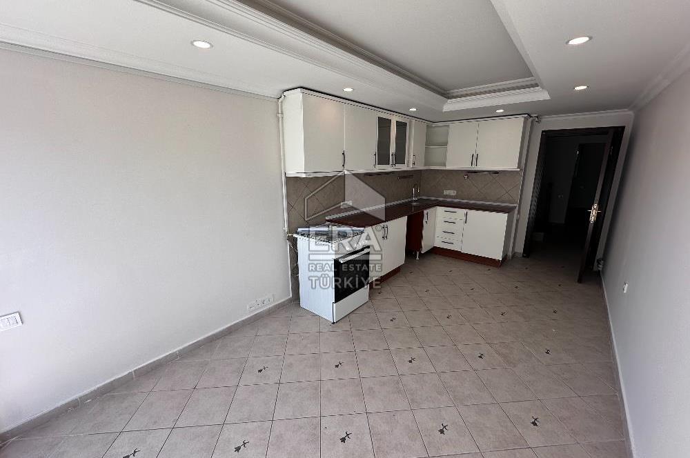 Uskumruköy Arıköy'de Büyük Bahçeli, Bakımlı 4+2 İkiz Villa