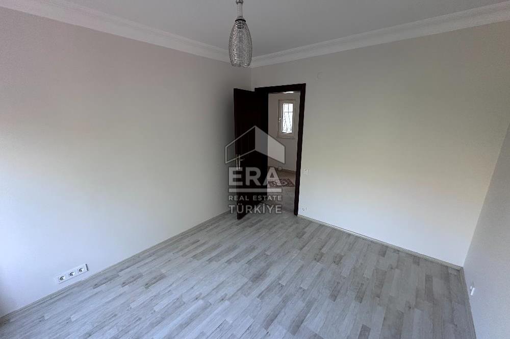 Uskumruköy Arıköy'de Büyük Bahçeli, Bakımlı 4+2 İkiz Villa
