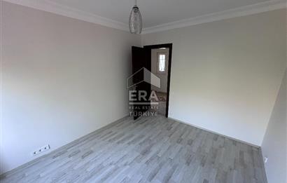 Uskumruköy Arıköy'de Büyük Bahçeli, Bakımlı 4+2 İkiz Villa