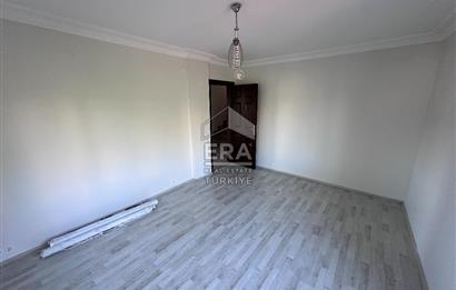 Uskumruköy Arıköy'de Büyük Bahçeli, Bakımlı 4+2 İkiz Villa