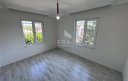 Uskumruköy Arıköy'de Büyük Bahçeli, Bakımlı 4+2 İkiz Villa