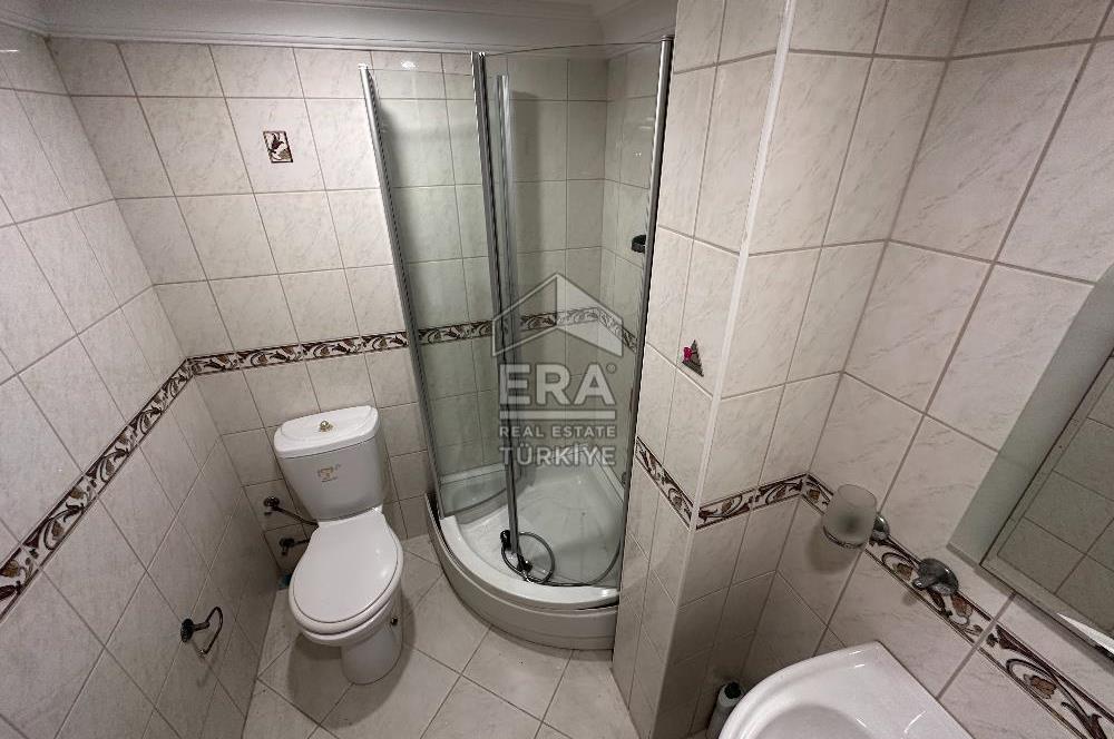 Uskumruköy Arıköy'de Büyük Bahçeli, Bakımlı 4+2 İkiz Villa