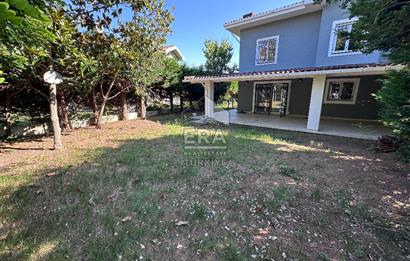 Uskumruköy Arıköy'de Büyük Bahçeli, Bakımlı 4+2 İkiz Villa