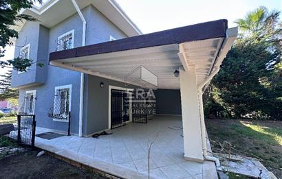 Uskumruköy Arıköy'de Büyük Bahçeli, Bakımlı 4+2 İkiz Villa