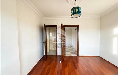 SANATÇILAR SİTESİNDE TERAS KEYİFLİ, 3 KATLI MUHTEŞEM TRİPLEKS