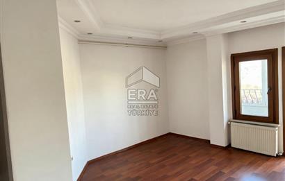 SANATÇILAR SİTESİNDE TERAS KEYİFLİ, 3 KATLI MUHTEŞEM TRİPLEKS