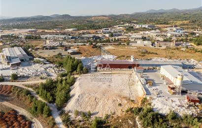 Muğla salihpaşalarda satılık 4.170 m2 ticari köşe arsa