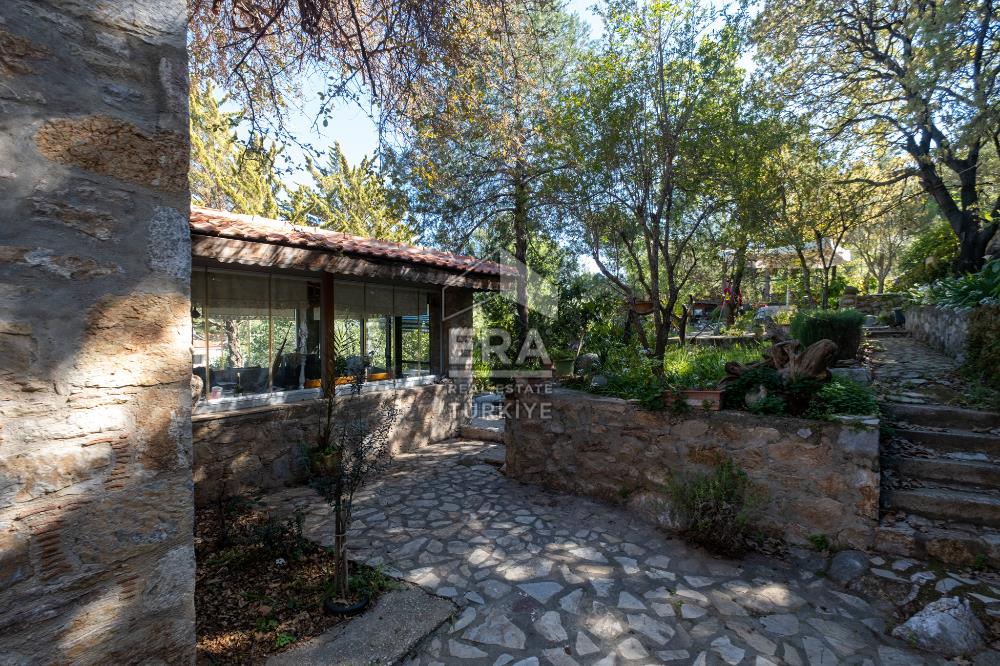 Eski Datça'da Satılık 831m2 Arsa Paylı 140m2 3+1 Müstakil Villa