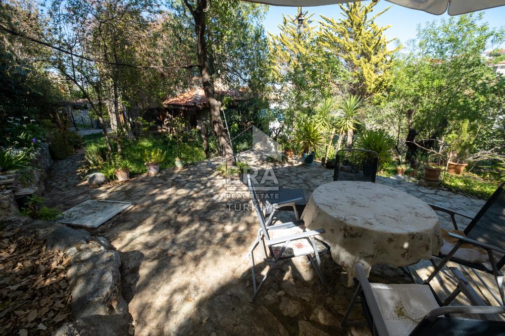 Eski Datça'da Satılık 831m2 Arsa Paylı 140m2 3+1 Müstakil Villa
