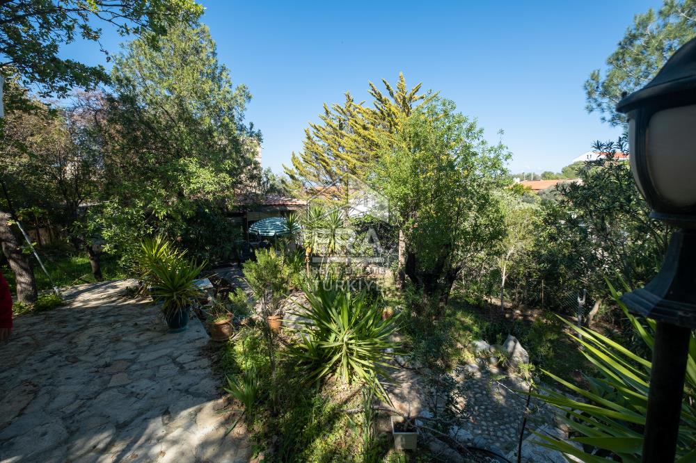 Eski Datça'da Satılık 831m2 Arsa Paylı 140m2 3+1 Müstakil Villa