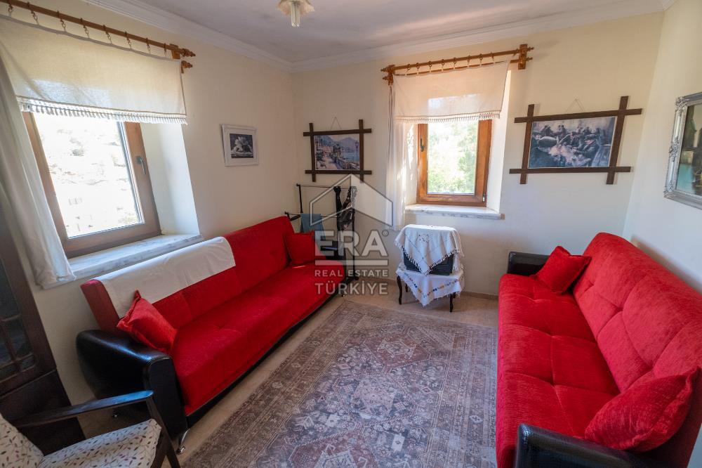 Eski Datça'da Satılık 831m2 Arsa Paylı 140m2 3+1 Müstakil Villa