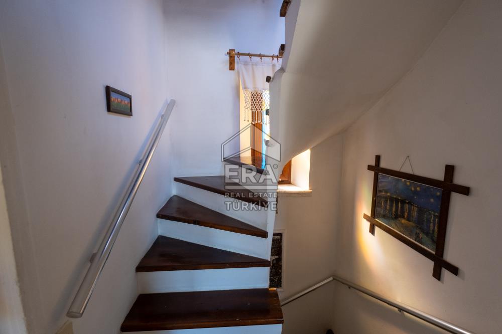 Eski Datça'da Satılık 831m2 Arsa Paylı 140m2 3+1 Müstakil Villa